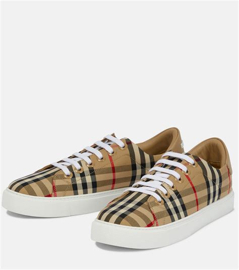 burberry vintage check canvas sneaker.